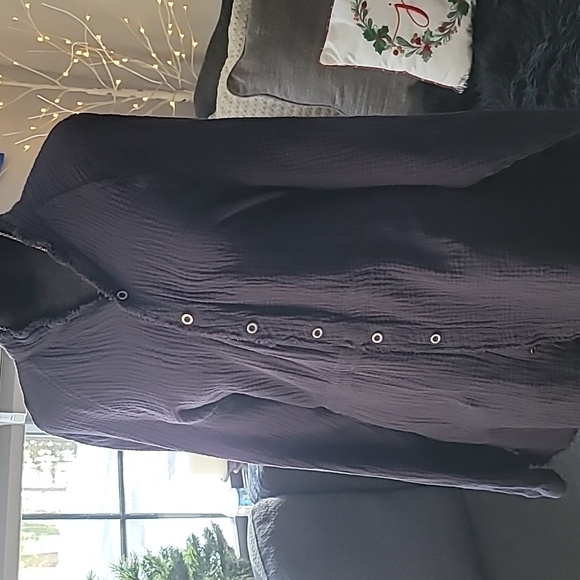 🦋 We The Free/Free People Oversized Long Navy Button Up! - Picture 6 of 9